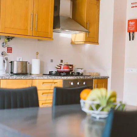 Houses 15 - Downtown Apartment Peniche